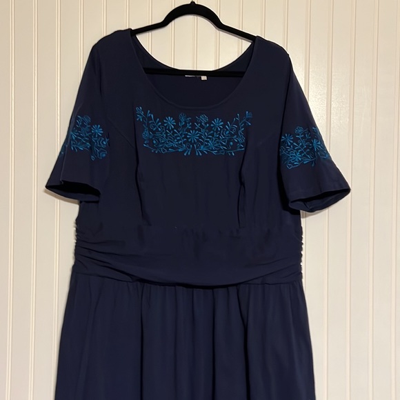 Eshakti Navy Maxi Dress with Turquoise Embroidered Flowers Size 2X 22W - Picture 3 of 8
